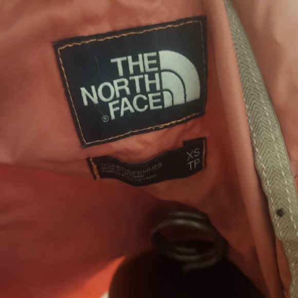 The North Face Coral Jacket - Picture 2 of 4